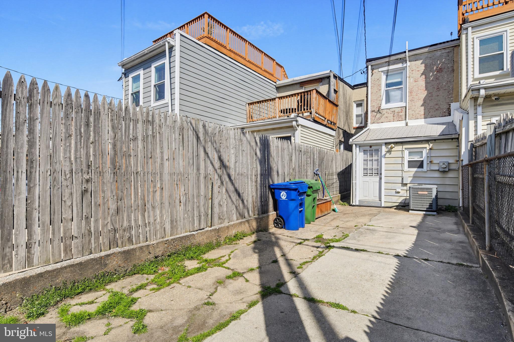 RIVERSIDE - Residential