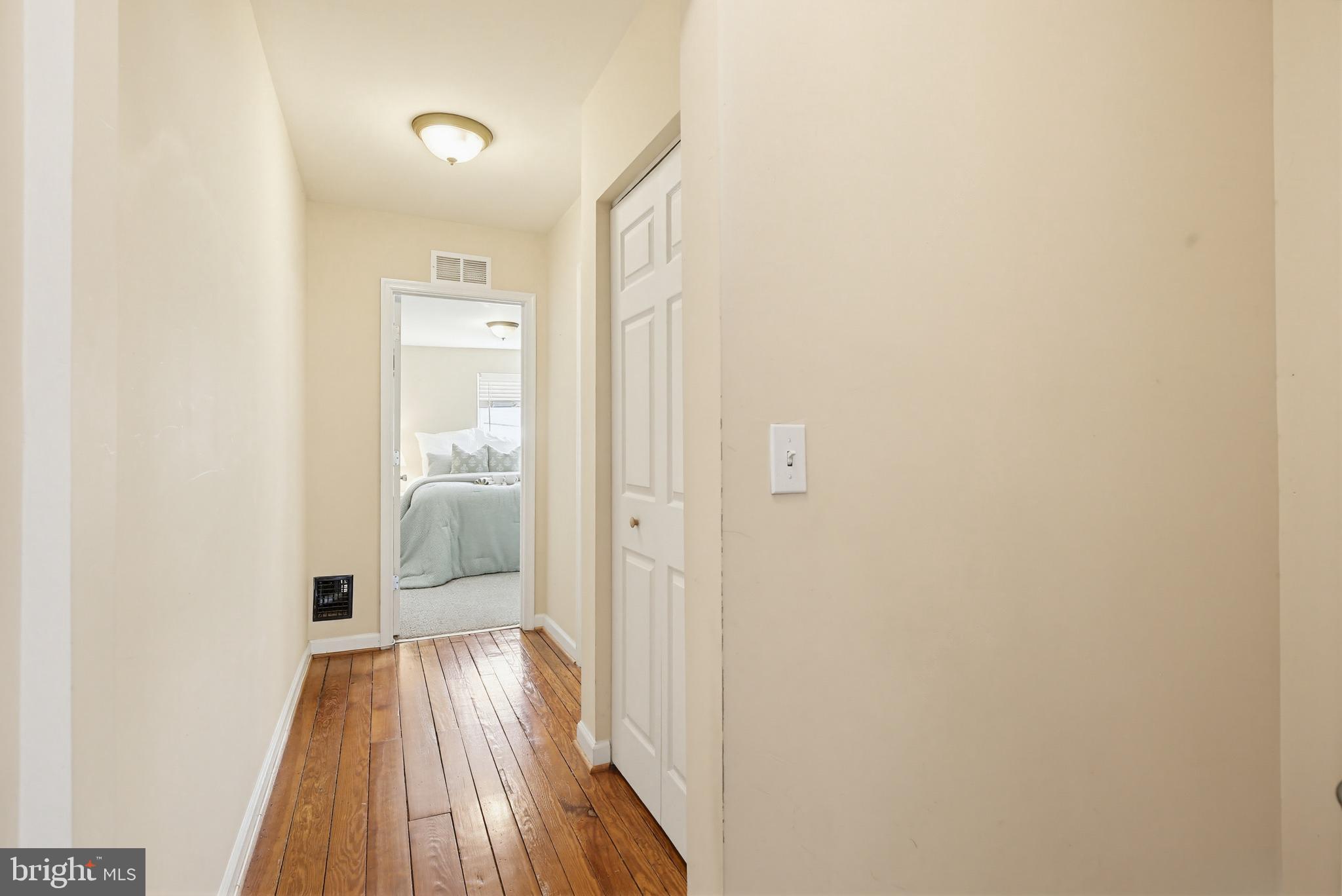 RIVERSIDE - Residential