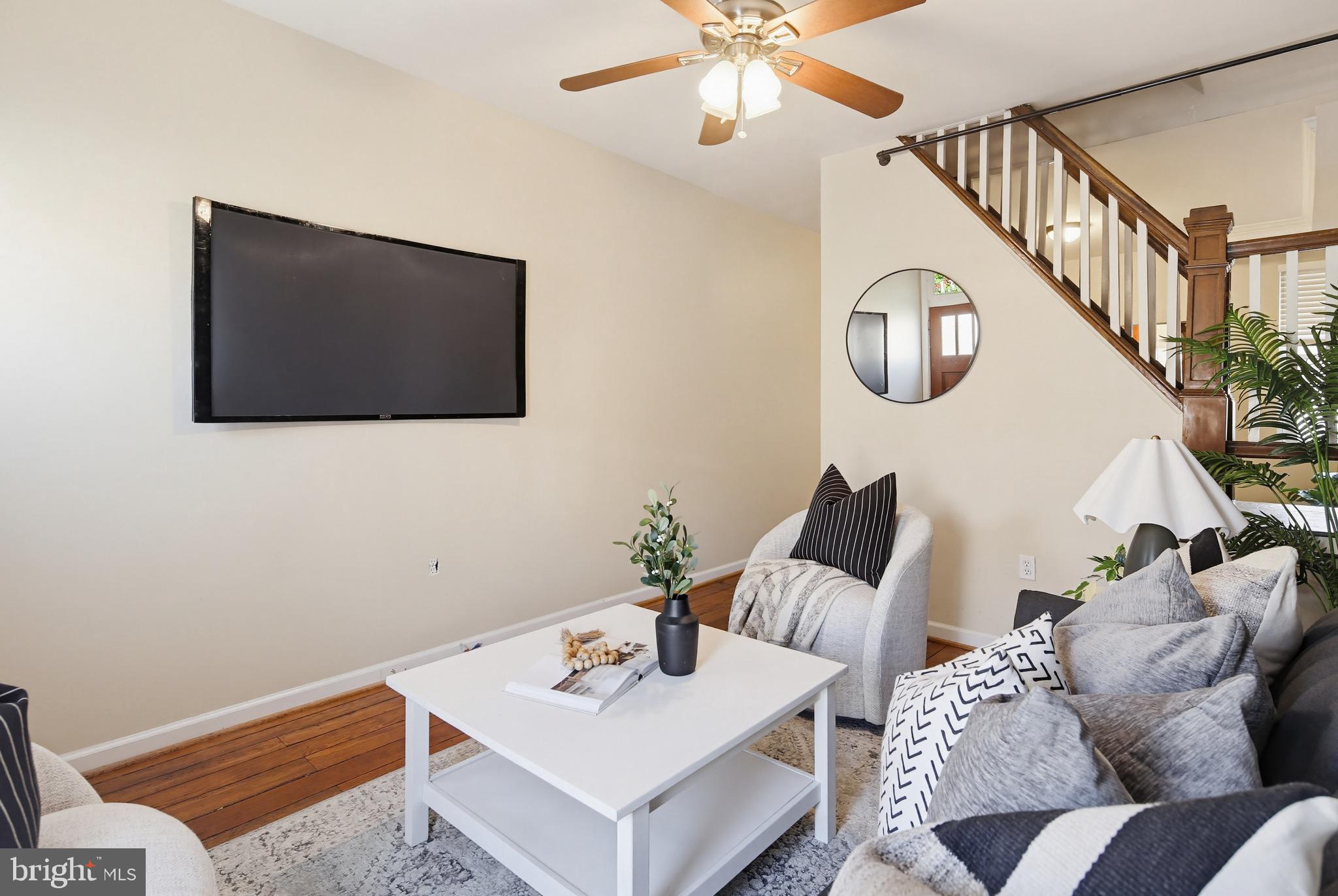 RIVERSIDE - Residential