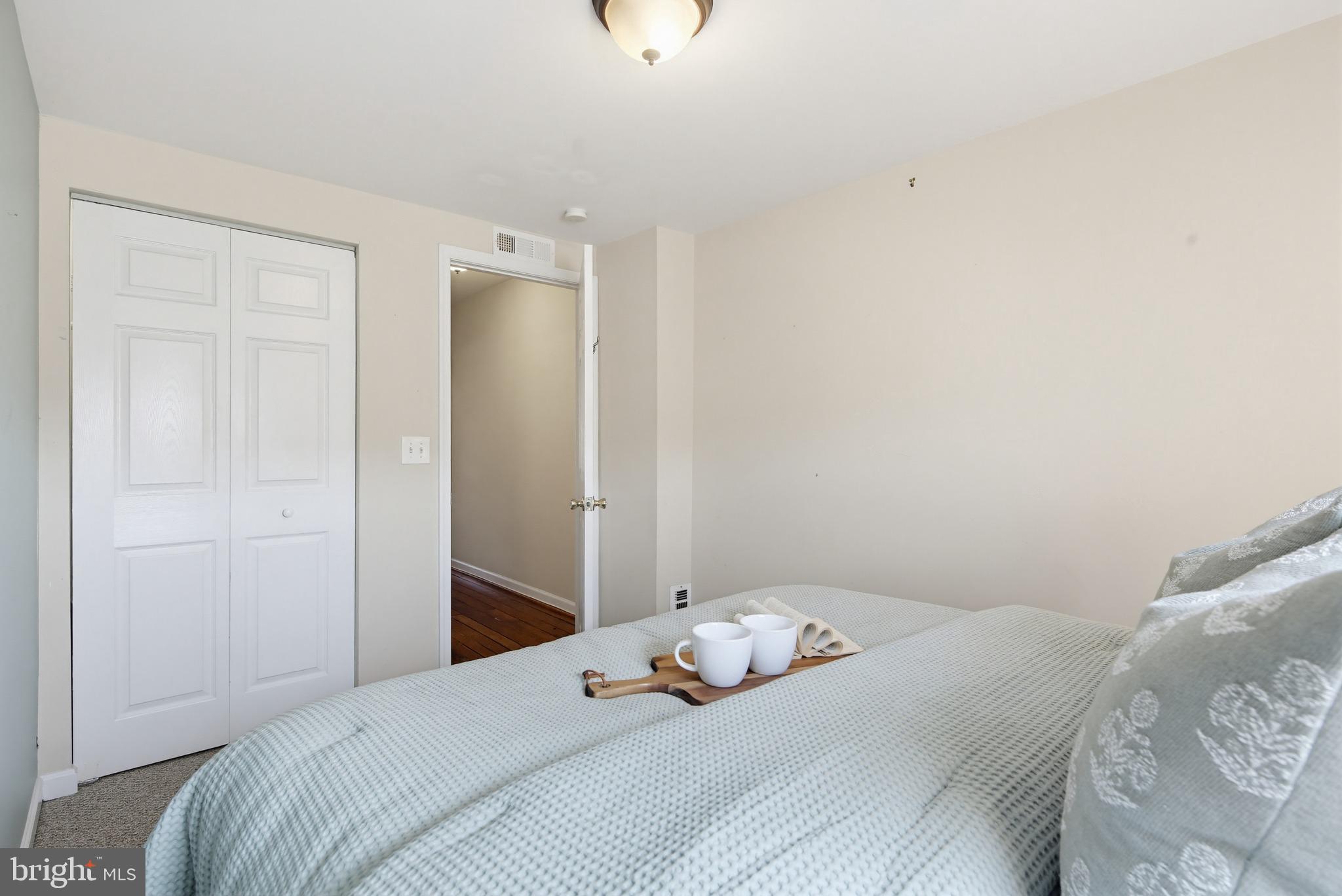 RIVERSIDE - Residential