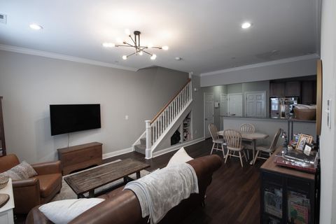 206 CAPTAINS WAY PHILADELPHIA PA 19146