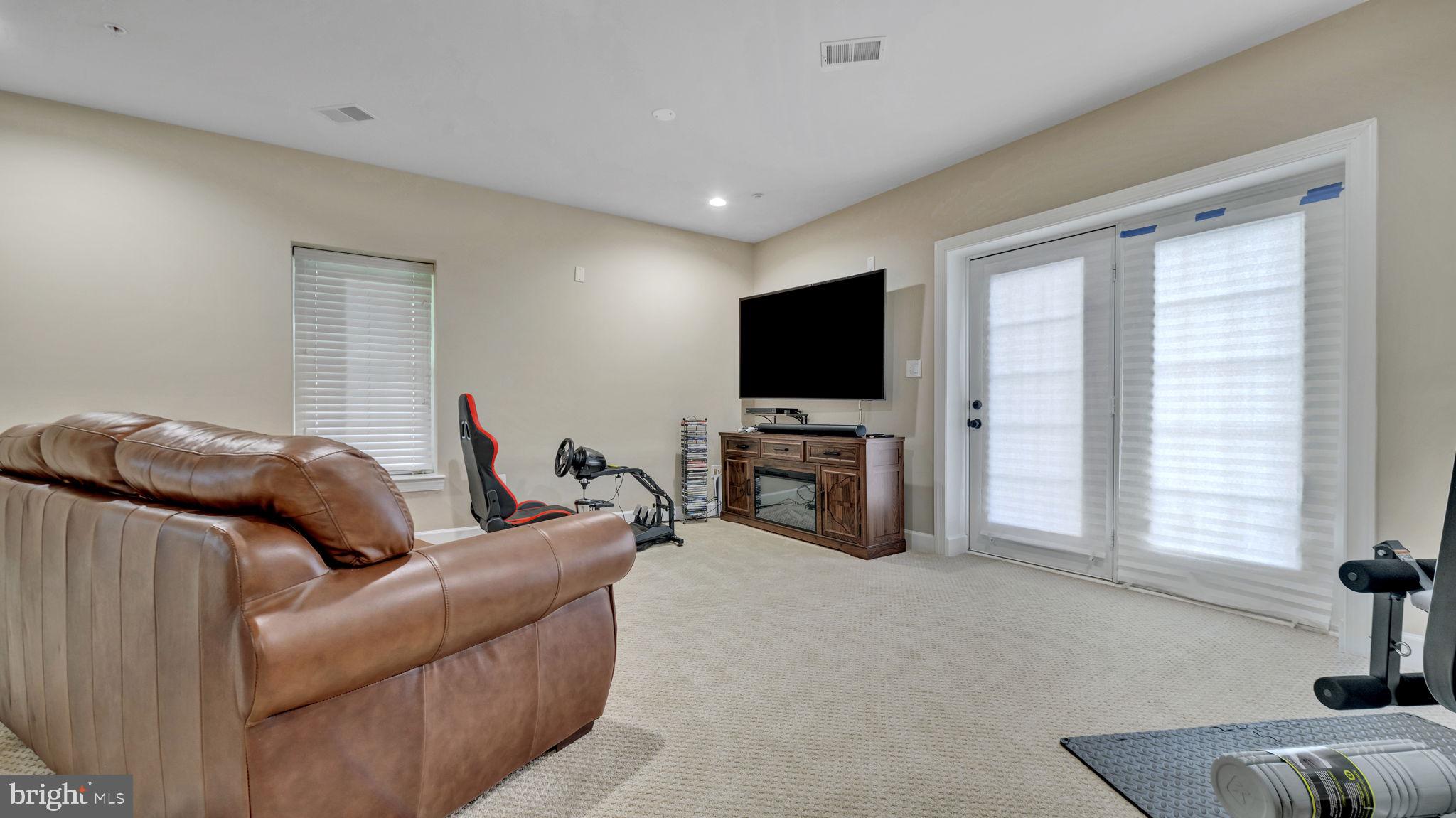 WOODMORE NORTH - Residential