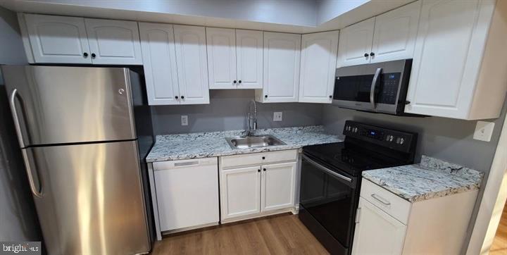 ASHTON GLEN - Residential Lease