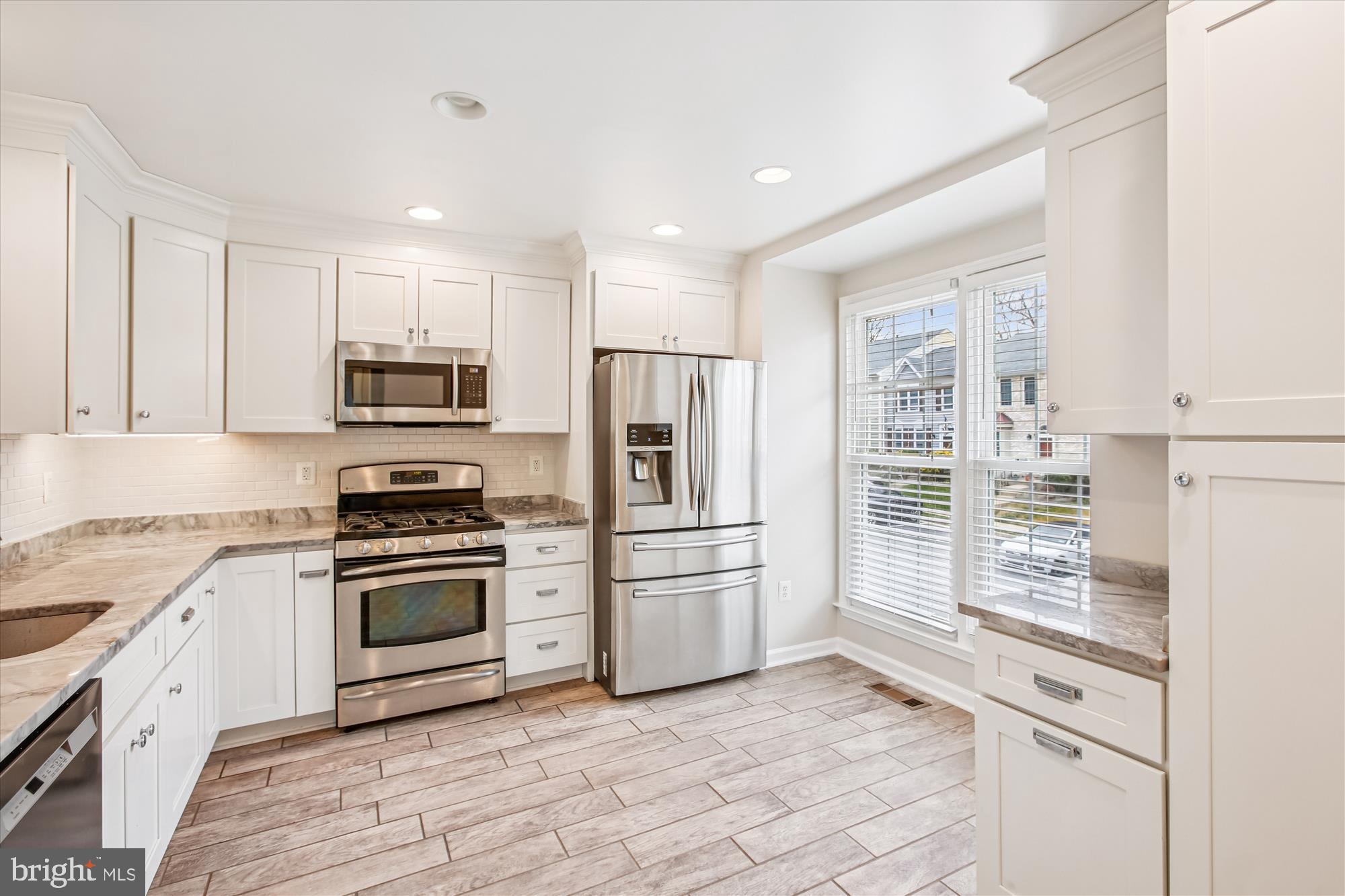 SHADOWBROOK - Residential Lease