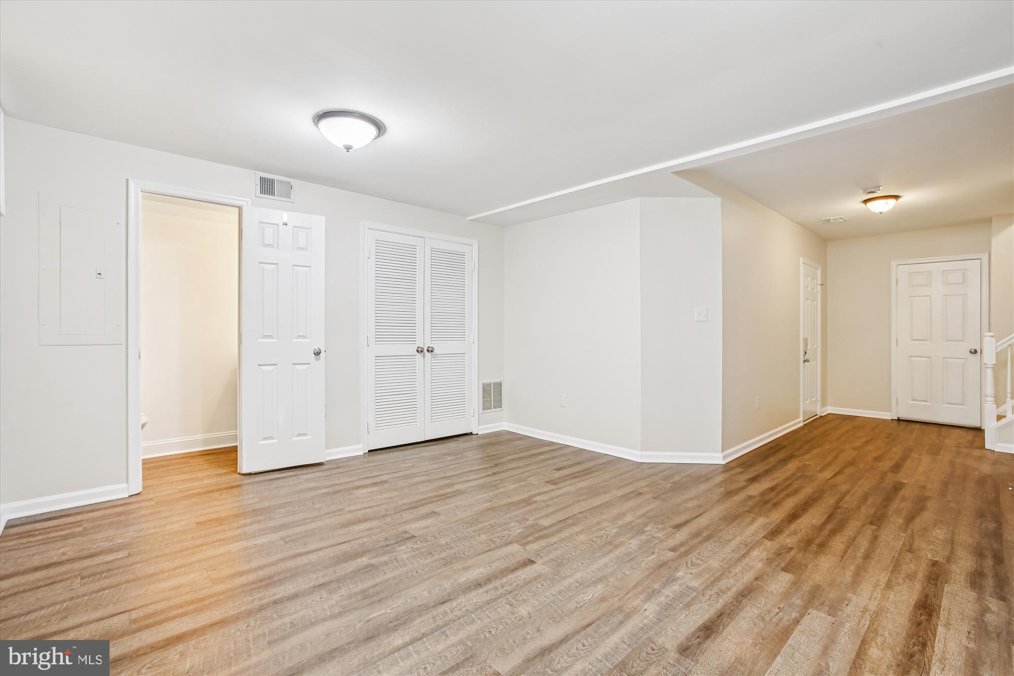 SHADOWBROOK - Residential Lease