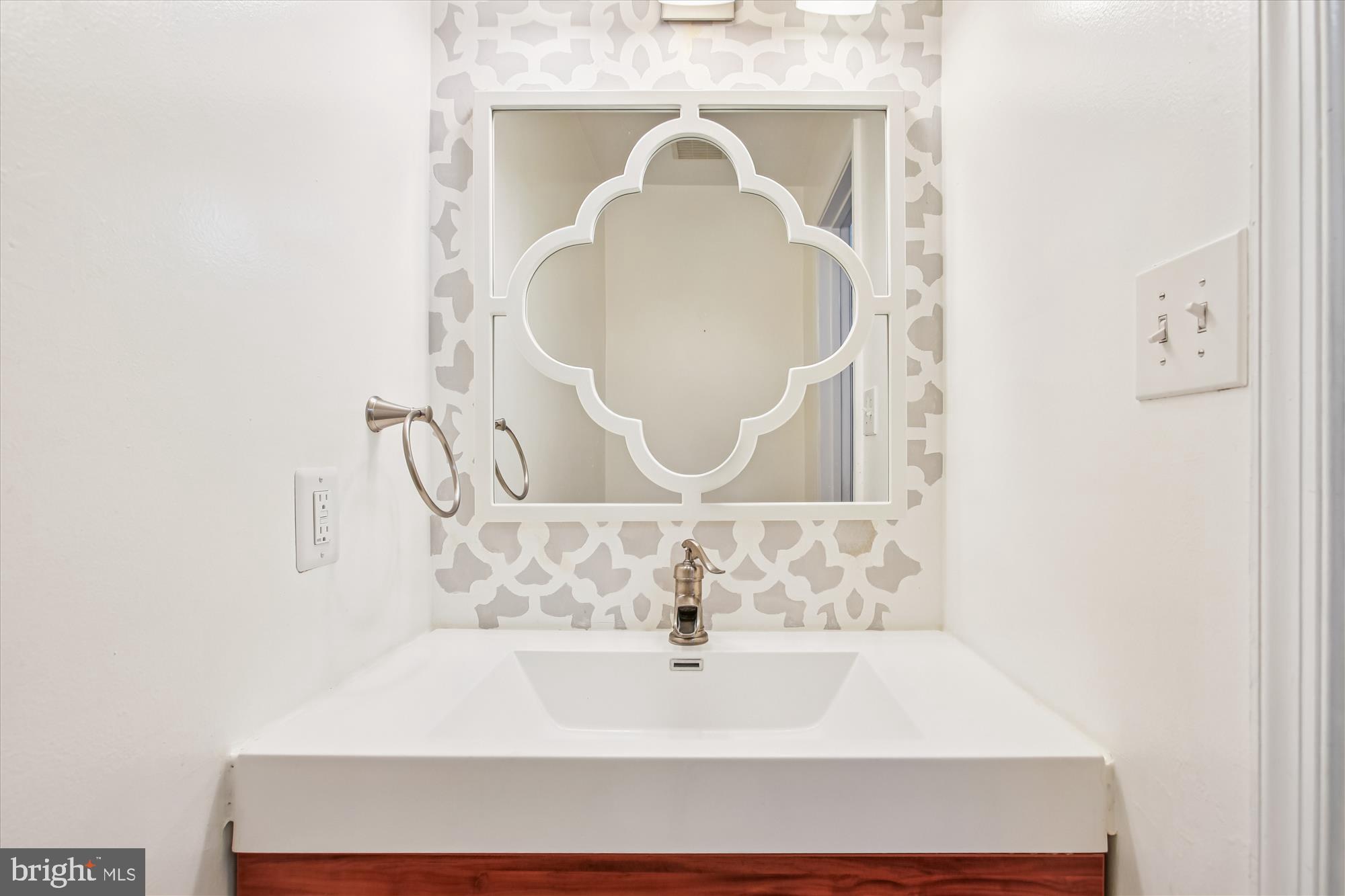 SHADOWBROOK - Residential Lease