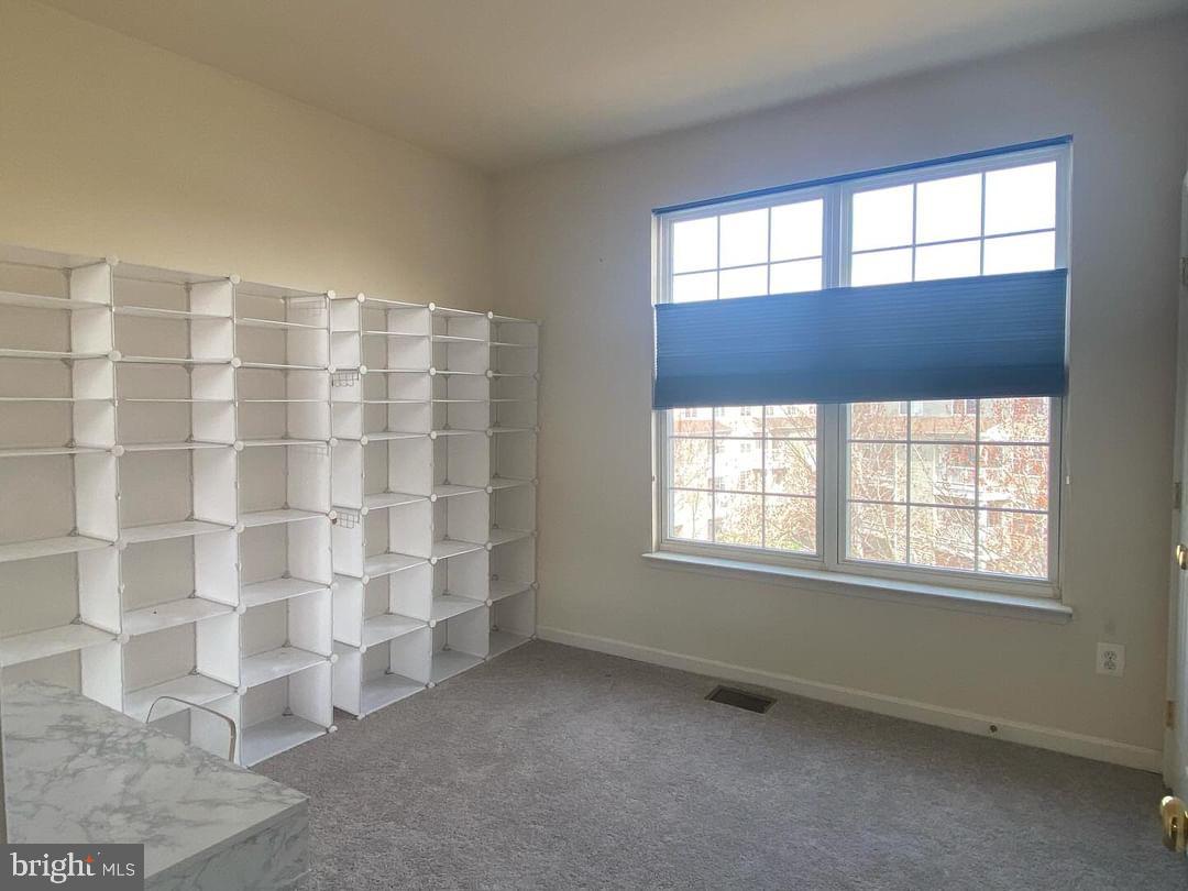 HAMPSHIRE HALL CONDO - Residential