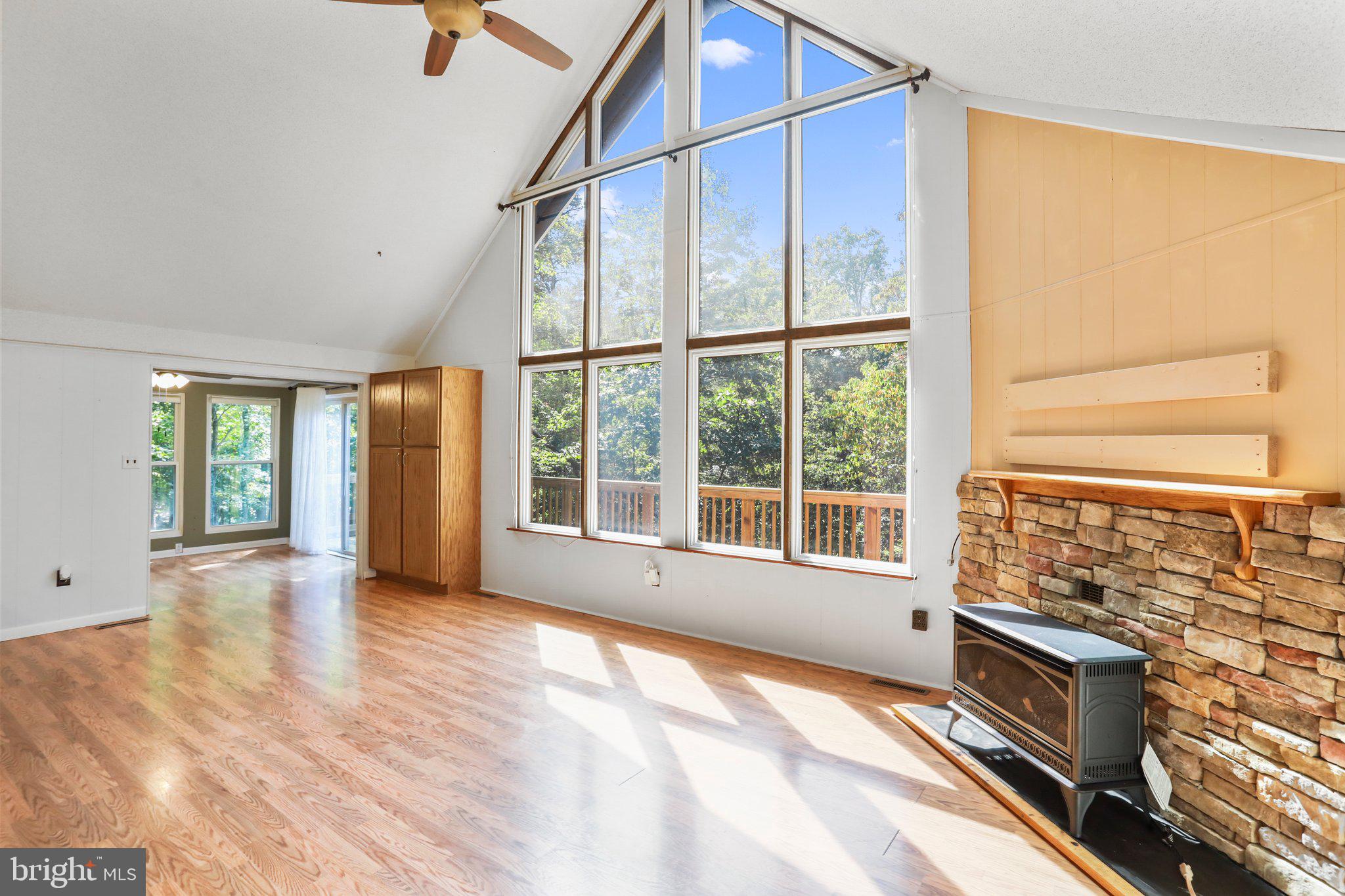 THE WOODS - Residential