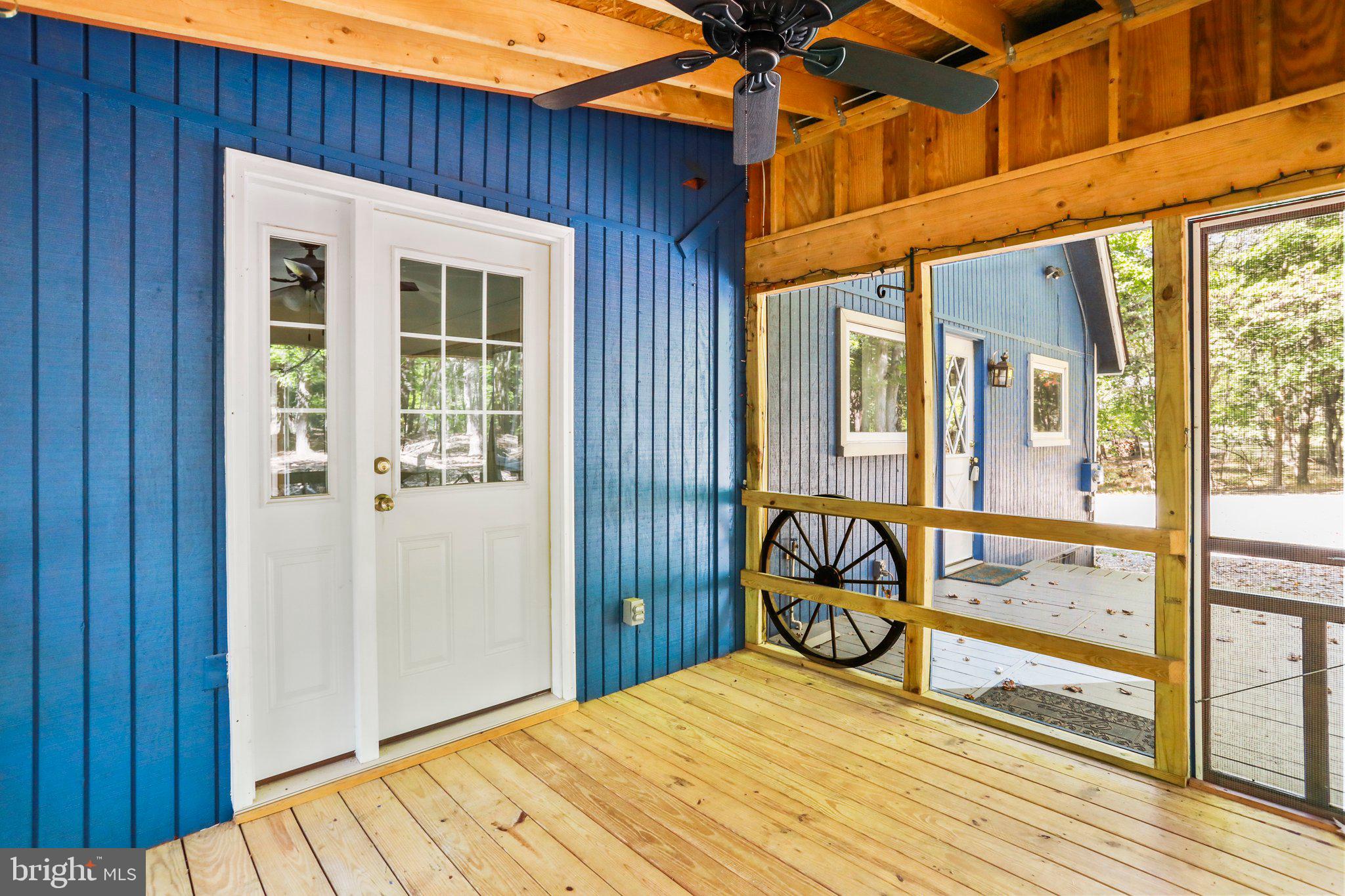 THE WOODS - Residential