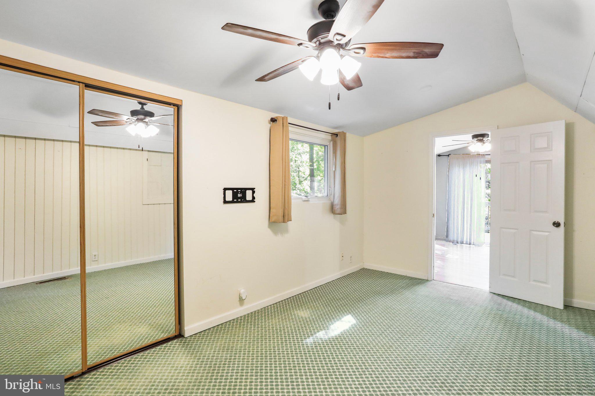 THE WOODS - Residential