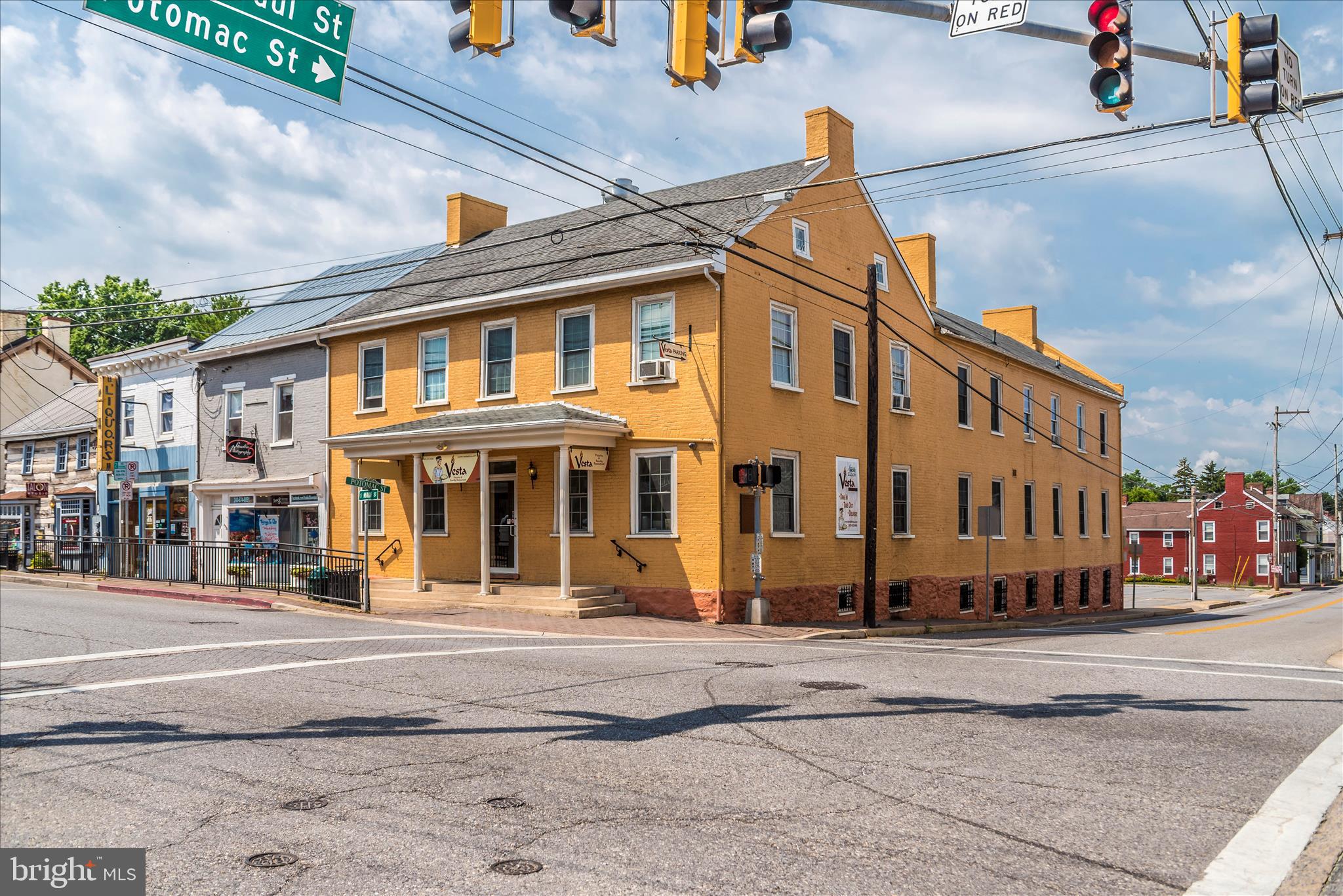 FLETCHER'S GROVE - Residential