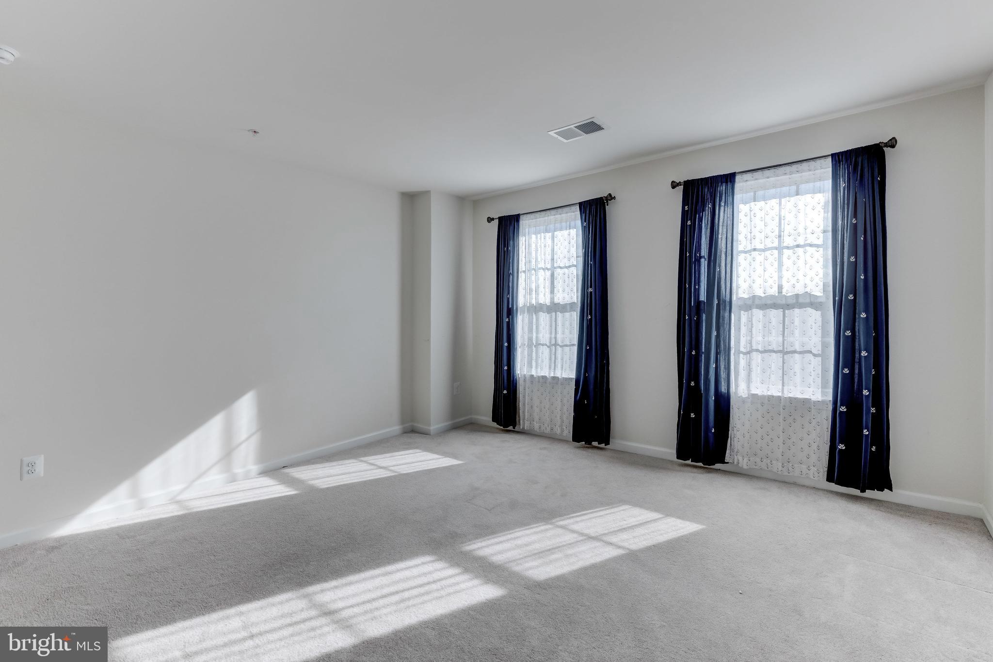 FIELDCREST - Residential