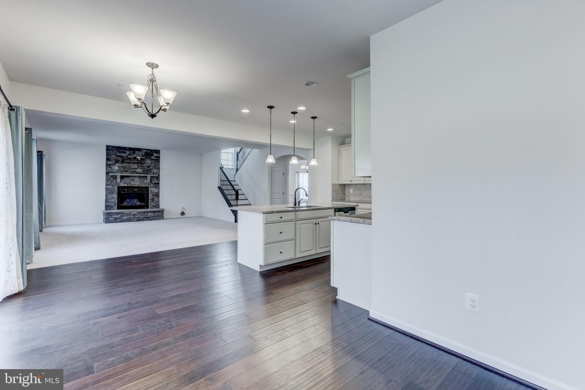 FIELDCREST - Residential