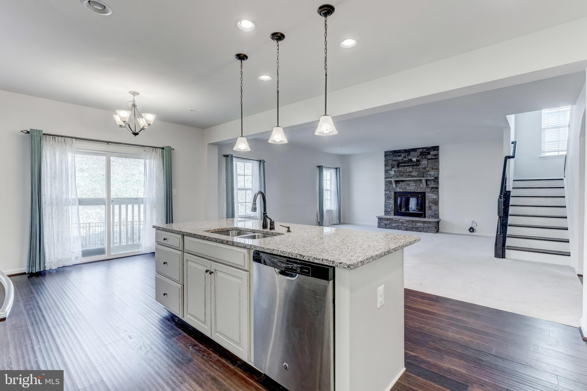 FIELDCREST - Residential