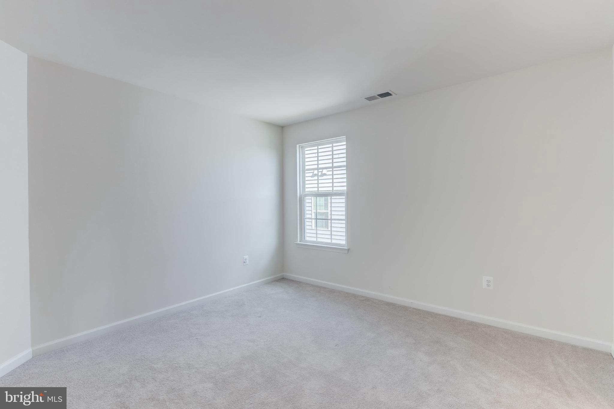 FIELDCREST - Residential