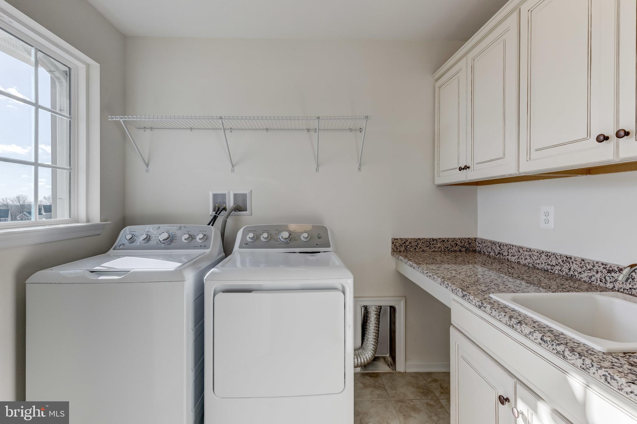 FIELDCREST - Residential