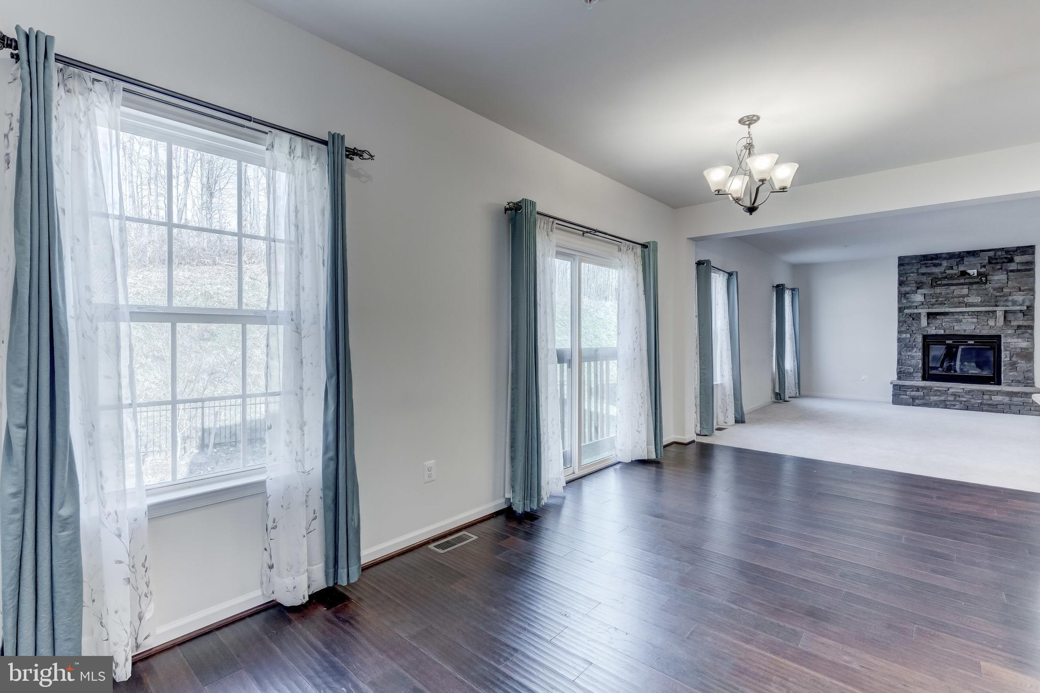 FIELDCREST - Residential