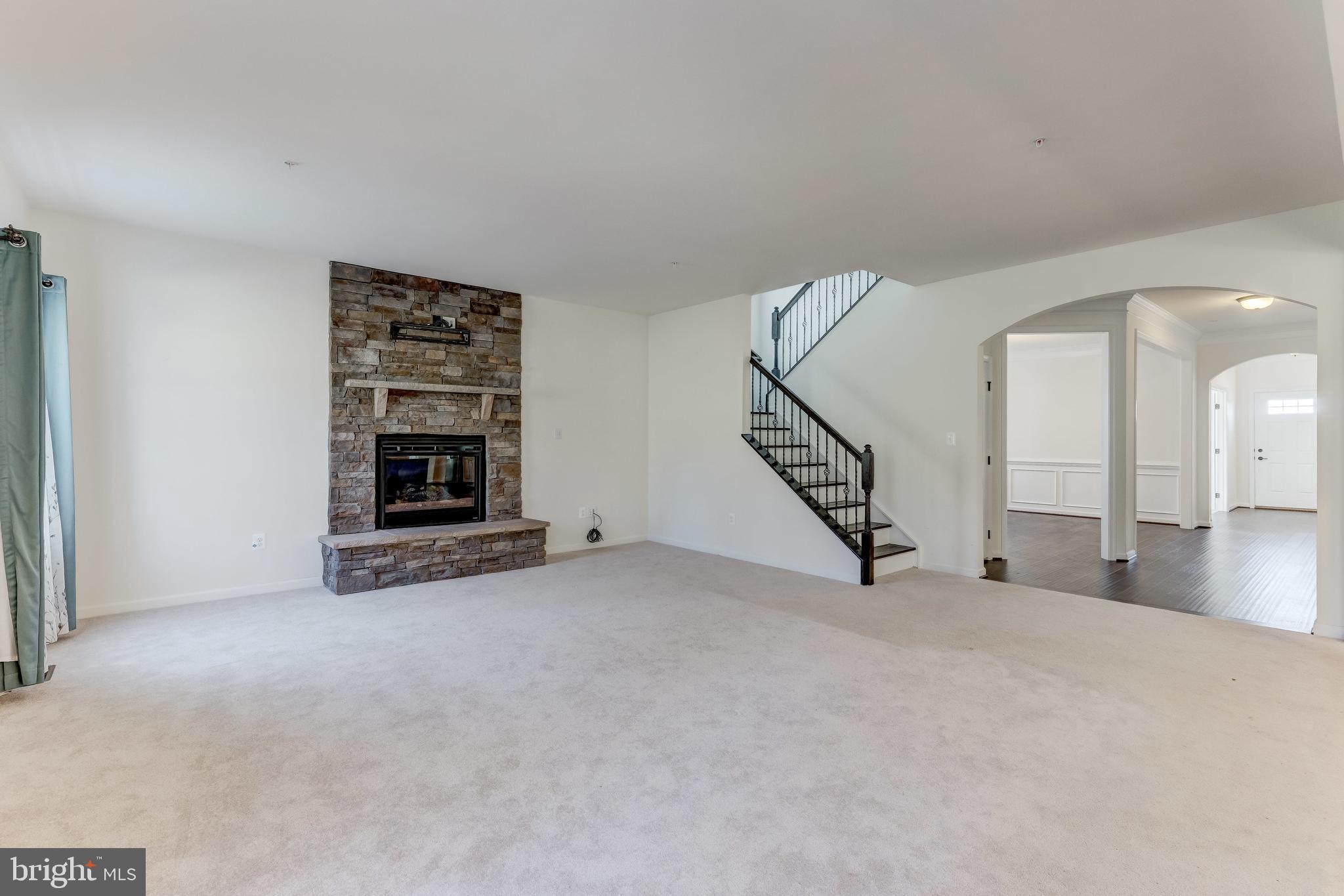 FIELDCREST - Residential