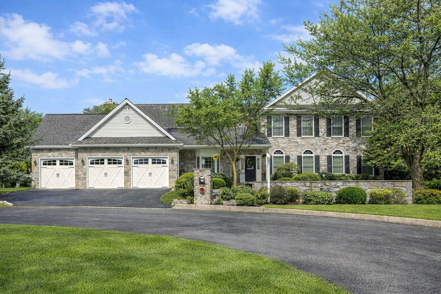 HUNT CLUB - Residential