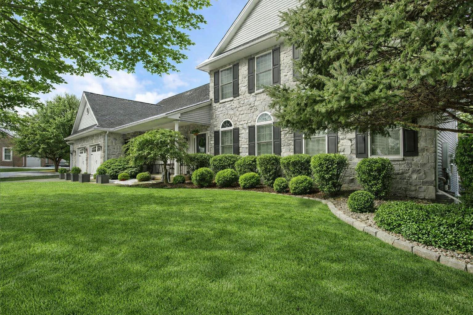 HUNT CLUB - Residential