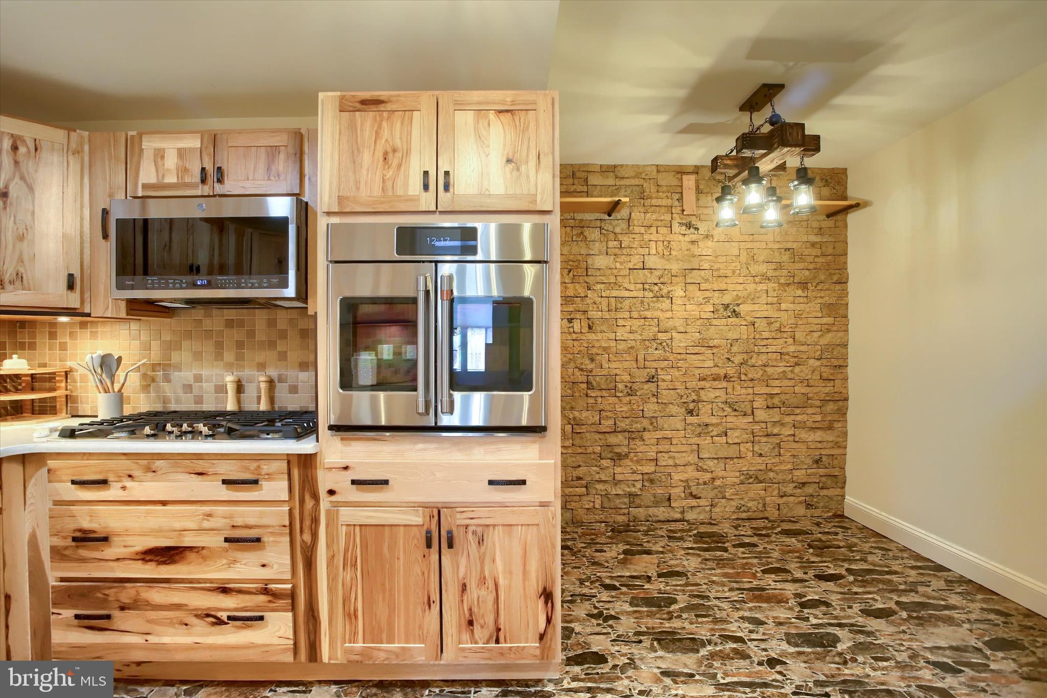 HUNT CLUB - Residential