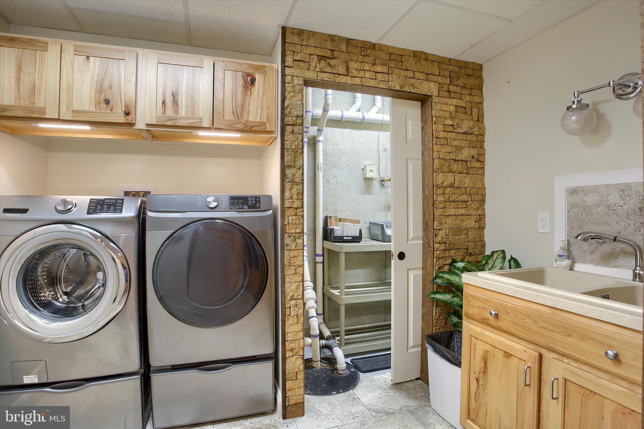 HUNT CLUB - Residential