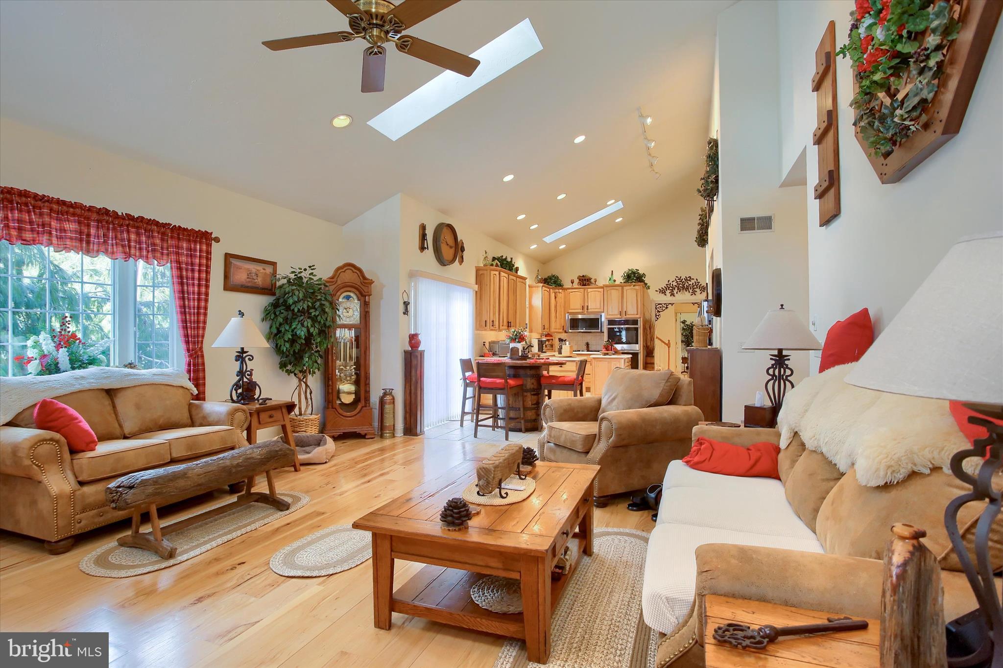 HUNT CLUB - Residential