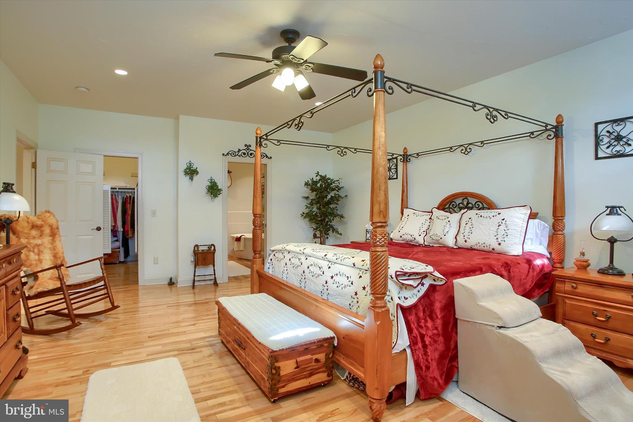 HUNT CLUB - Residential