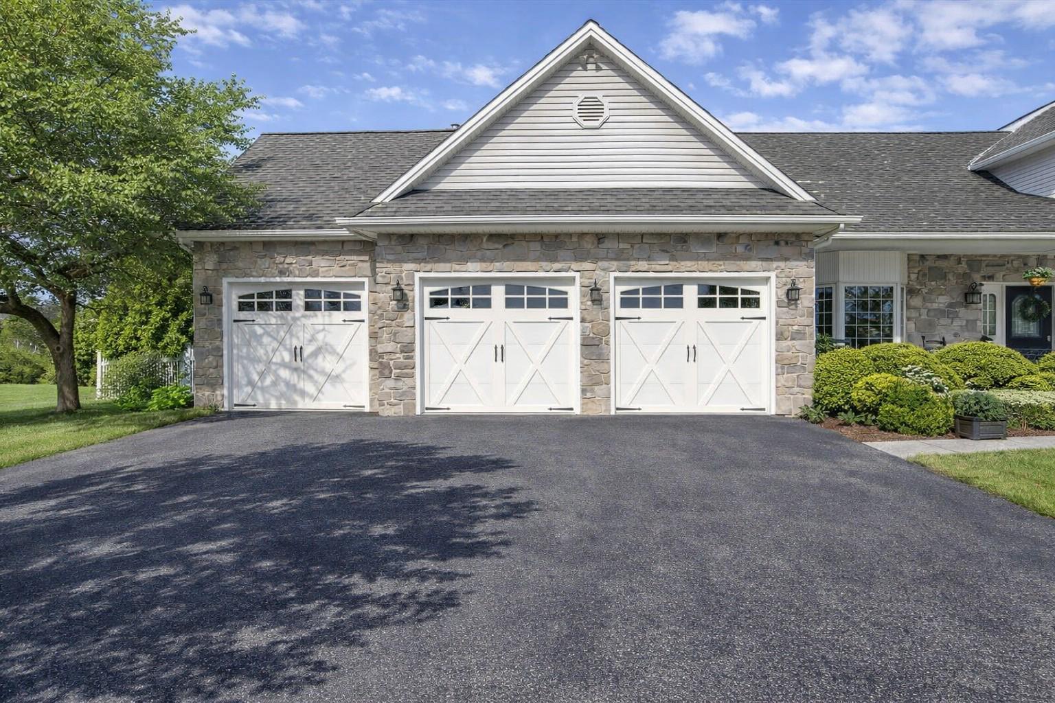 HUNT CLUB - Residential