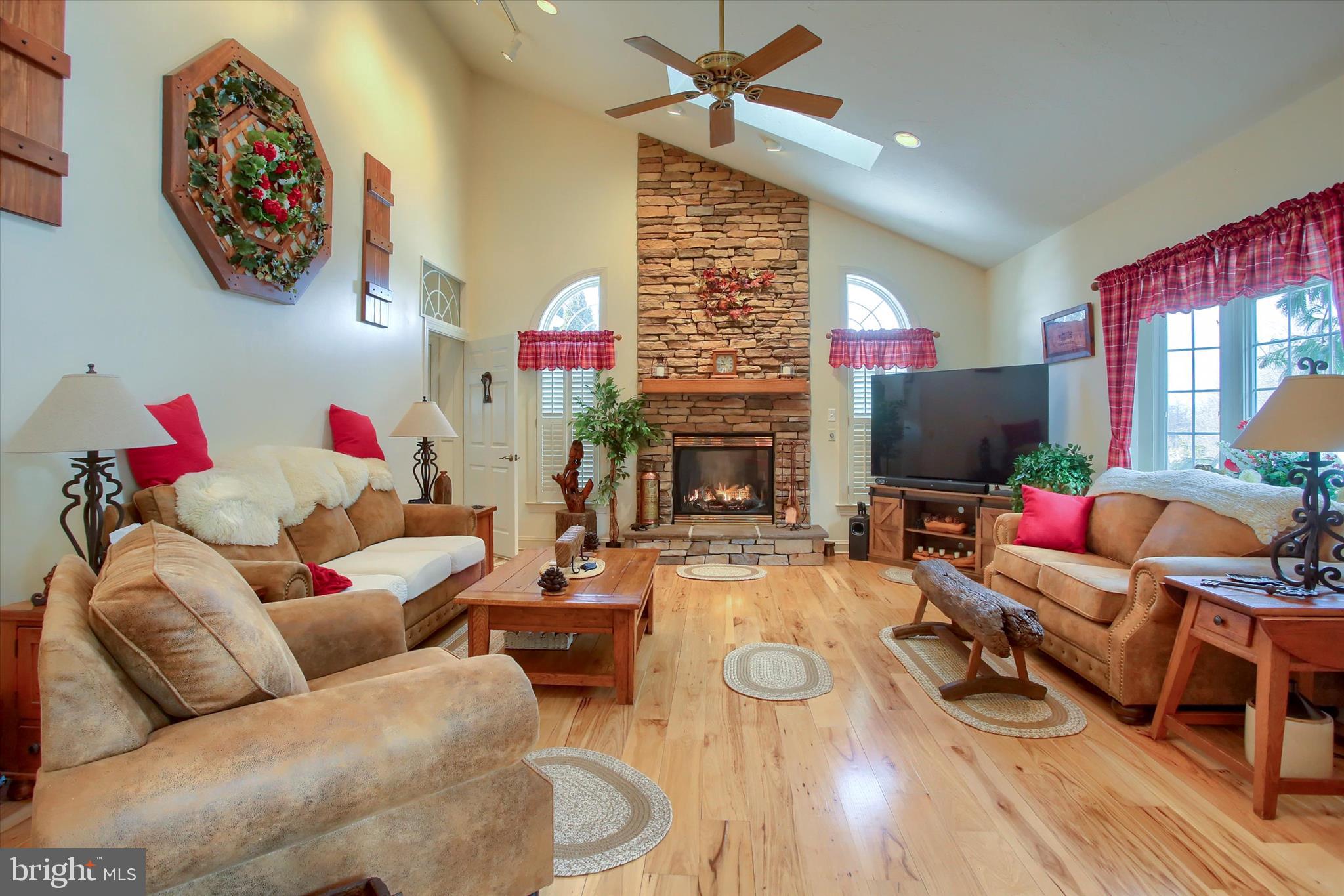 HUNT CLUB - Residential