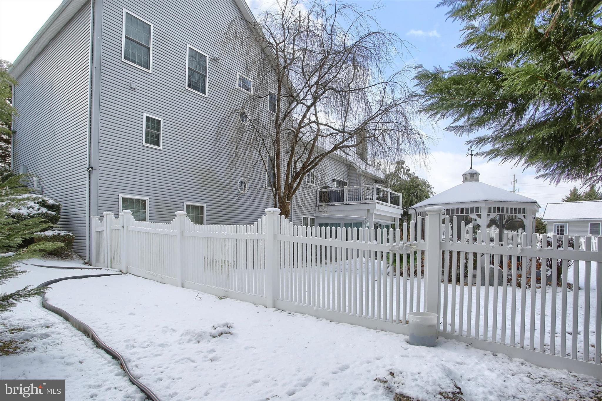 HUNT CLUB - Residential