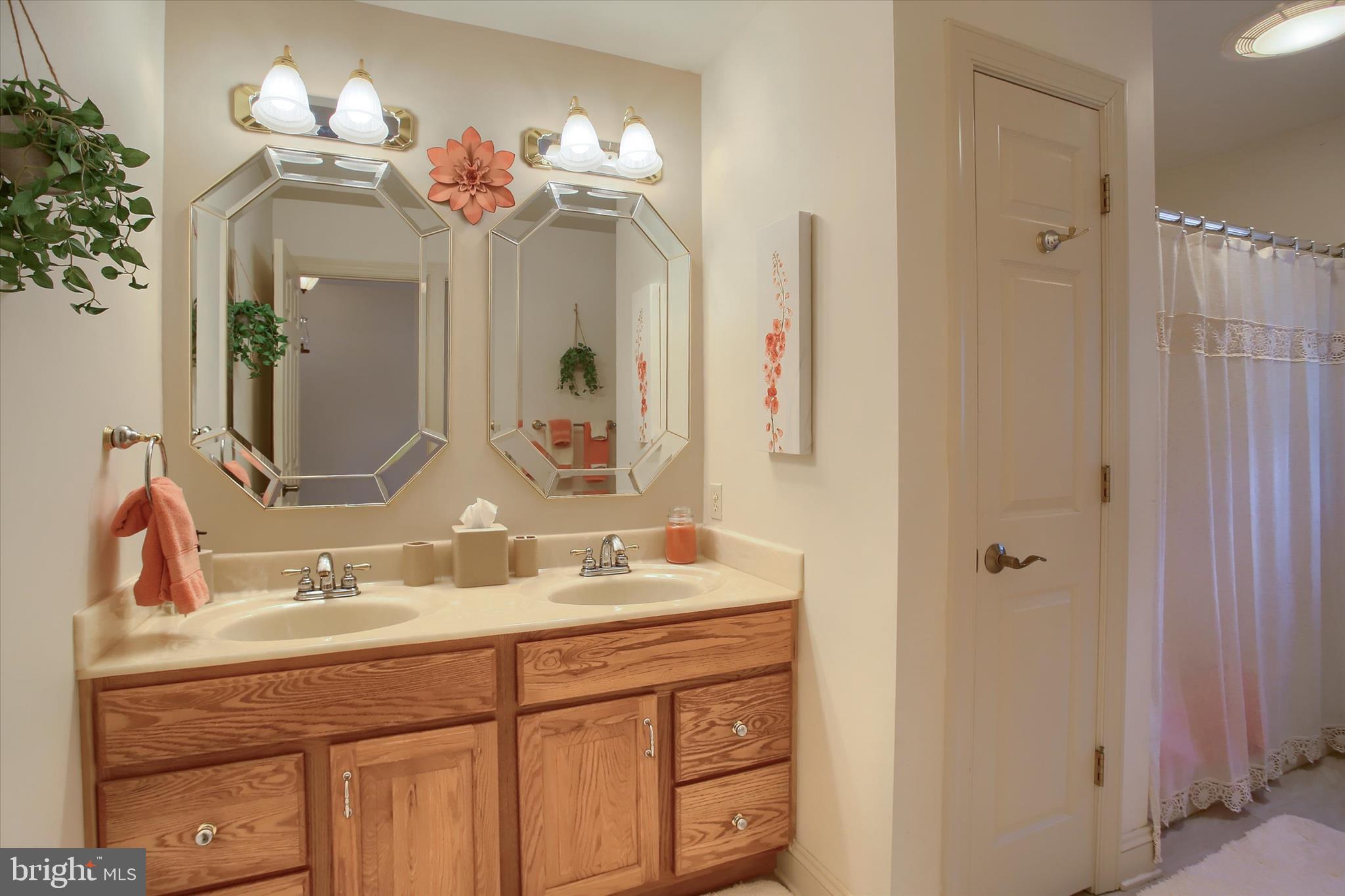 HUNT CLUB - Residential