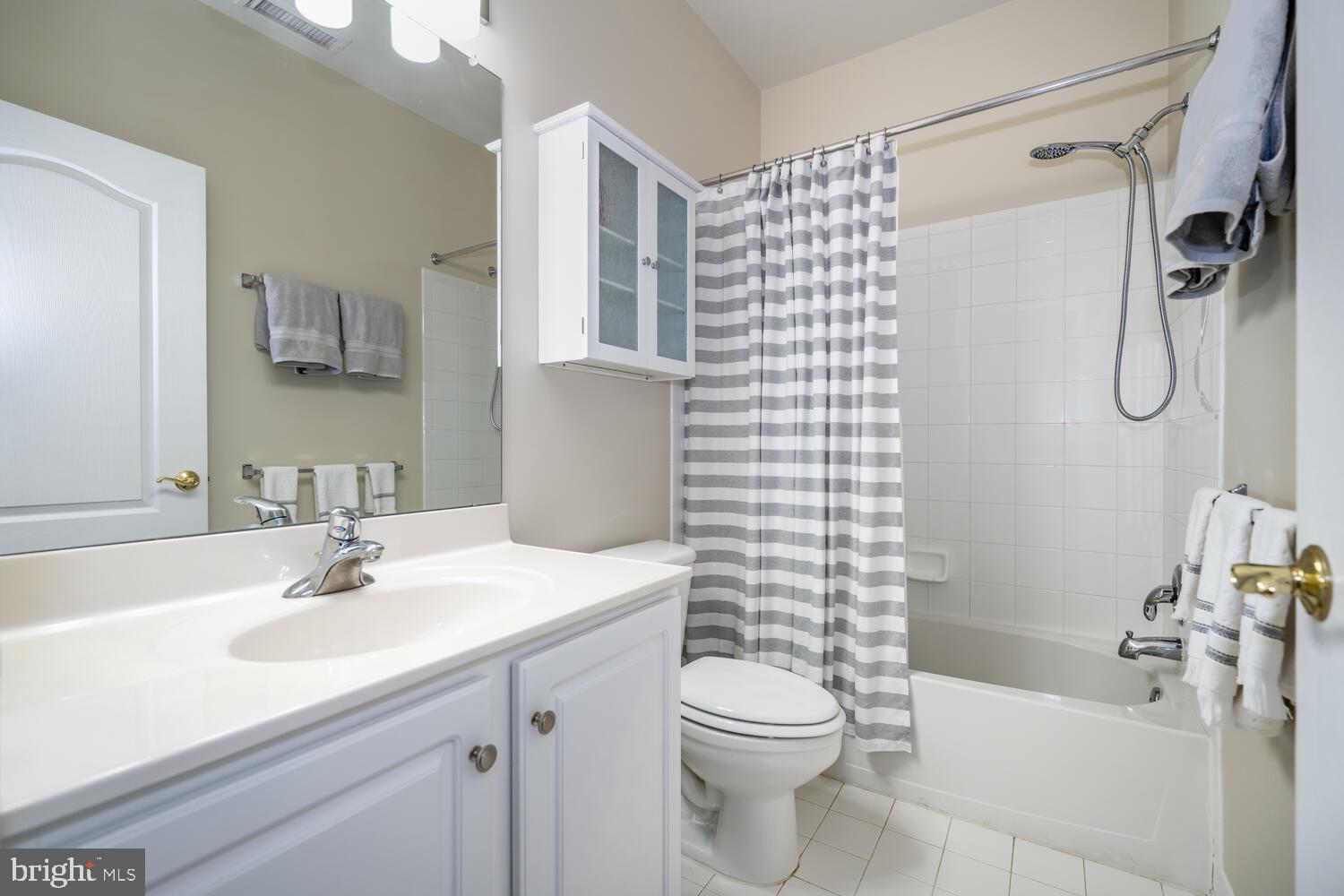 EASTON CLUB EAST - Residential