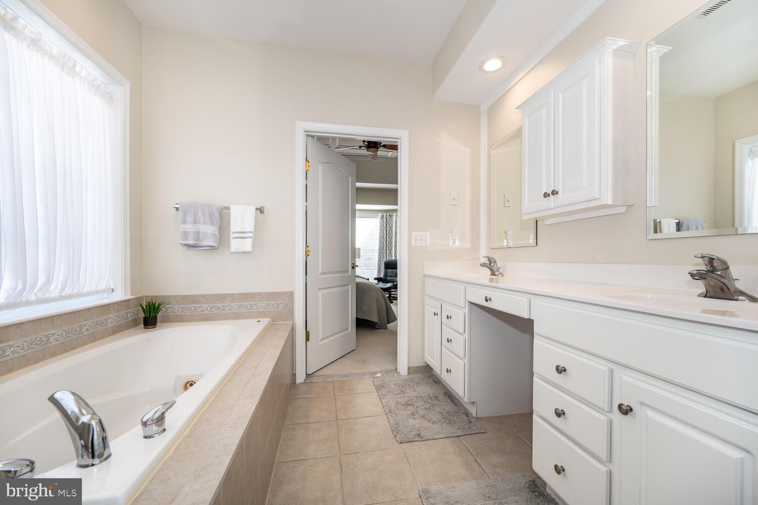 EASTON CLUB EAST - Residential