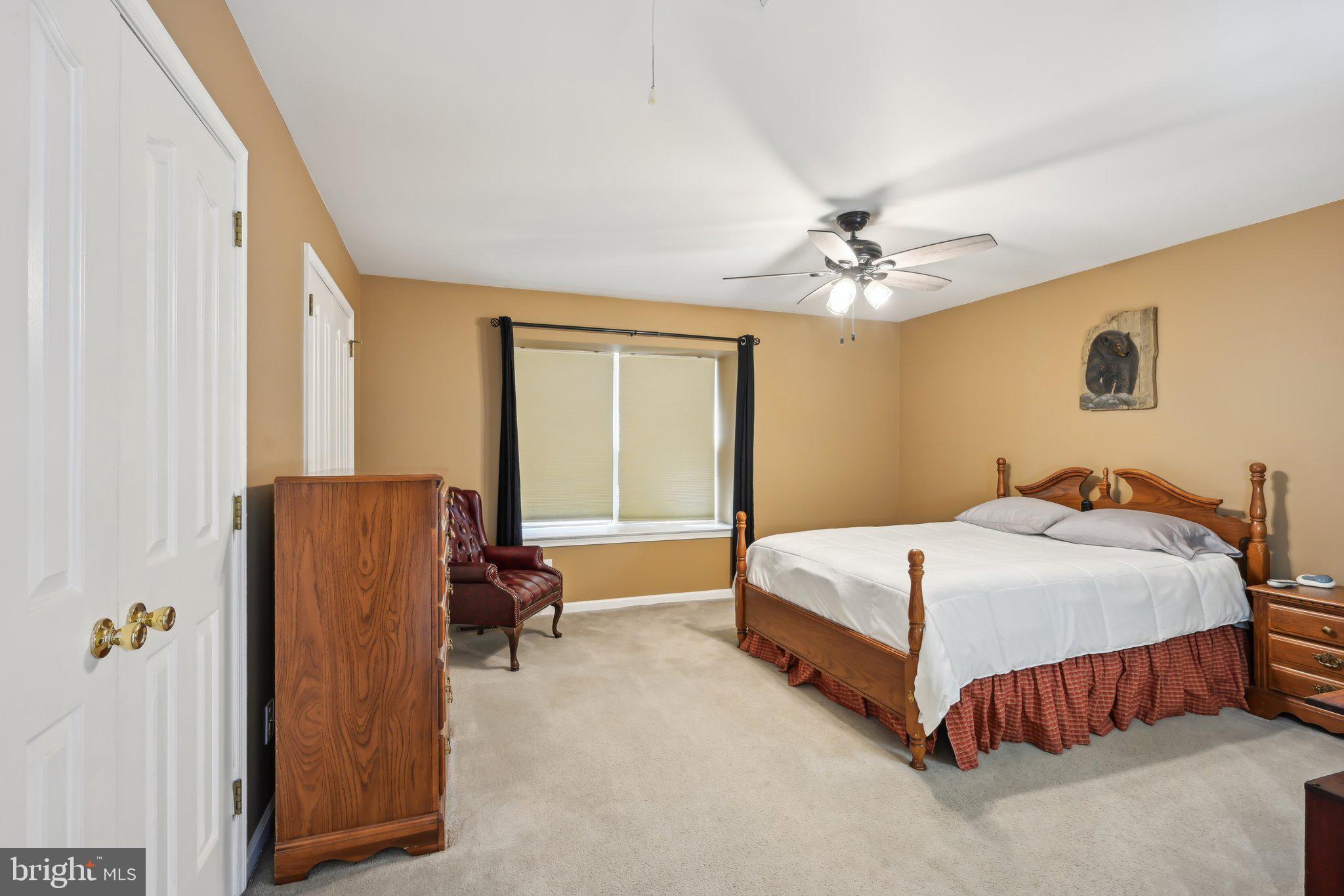 COUNTRY CLUB VALLEY - Residential