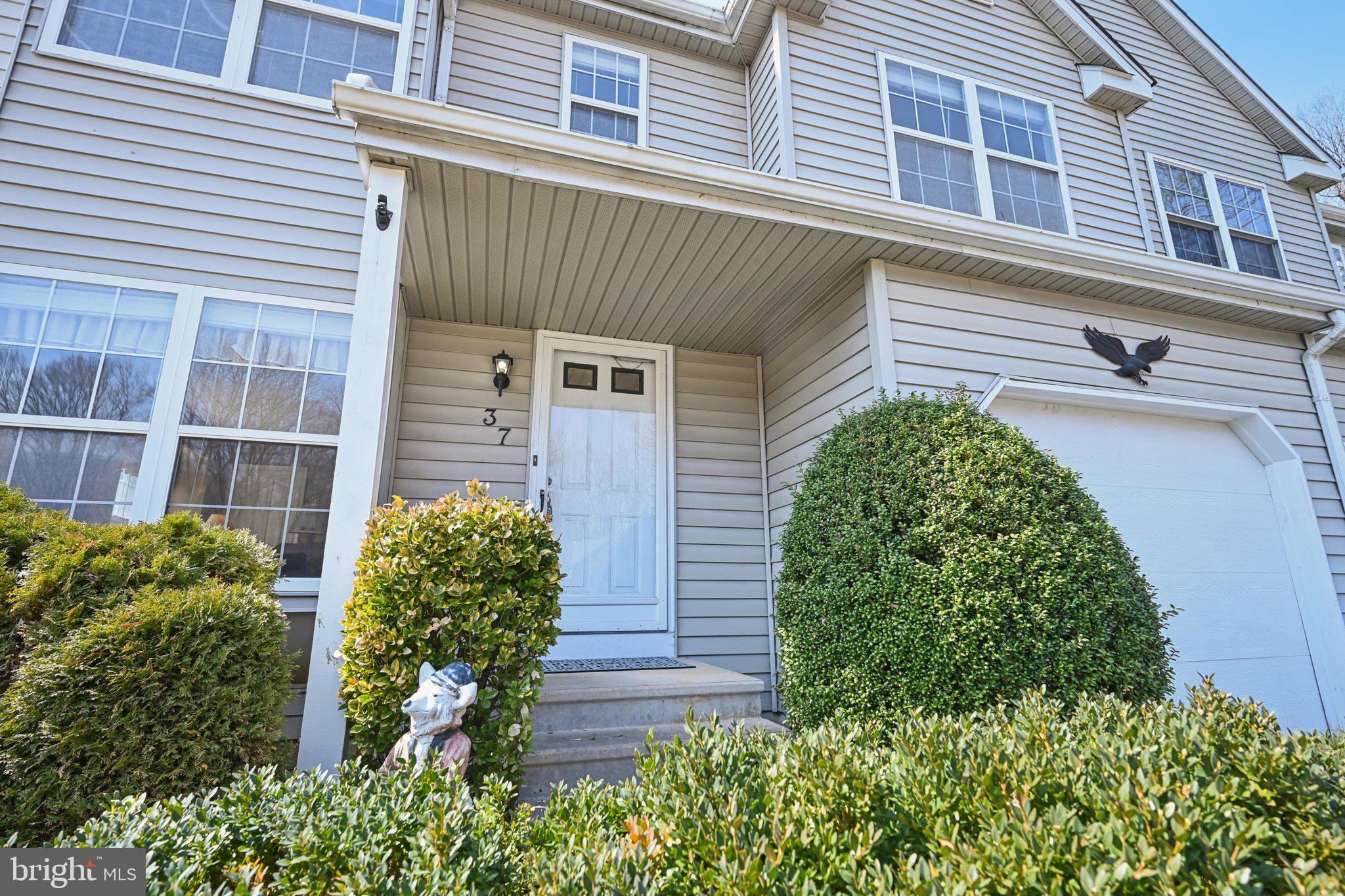 COUNTRY CLUB VALLEY - Residential