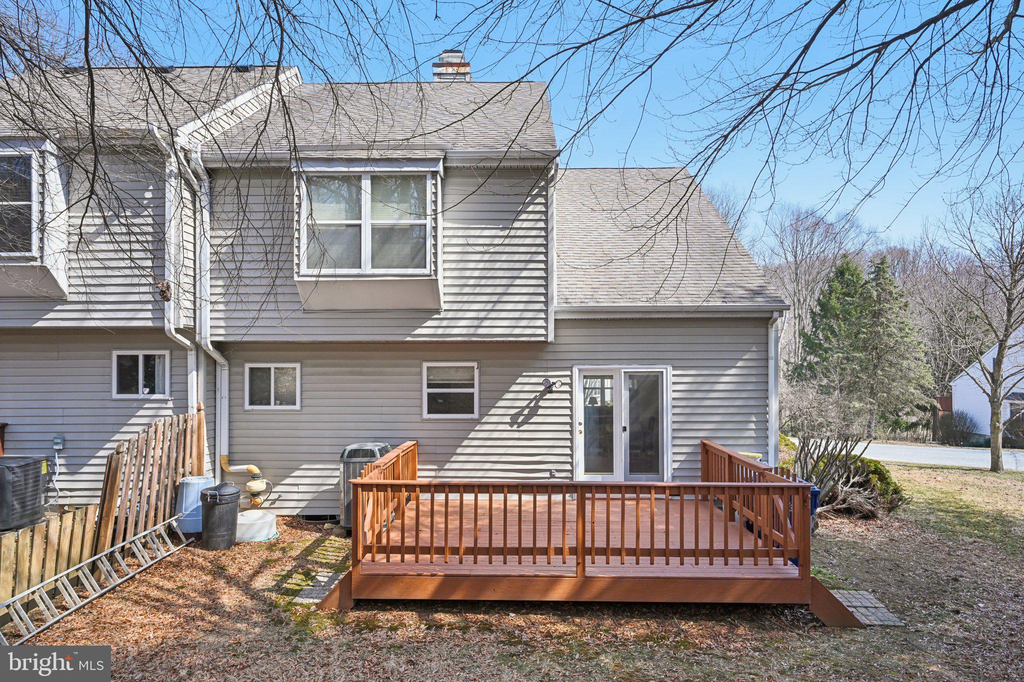 COUNTRY CLUB VALLEY - Residential