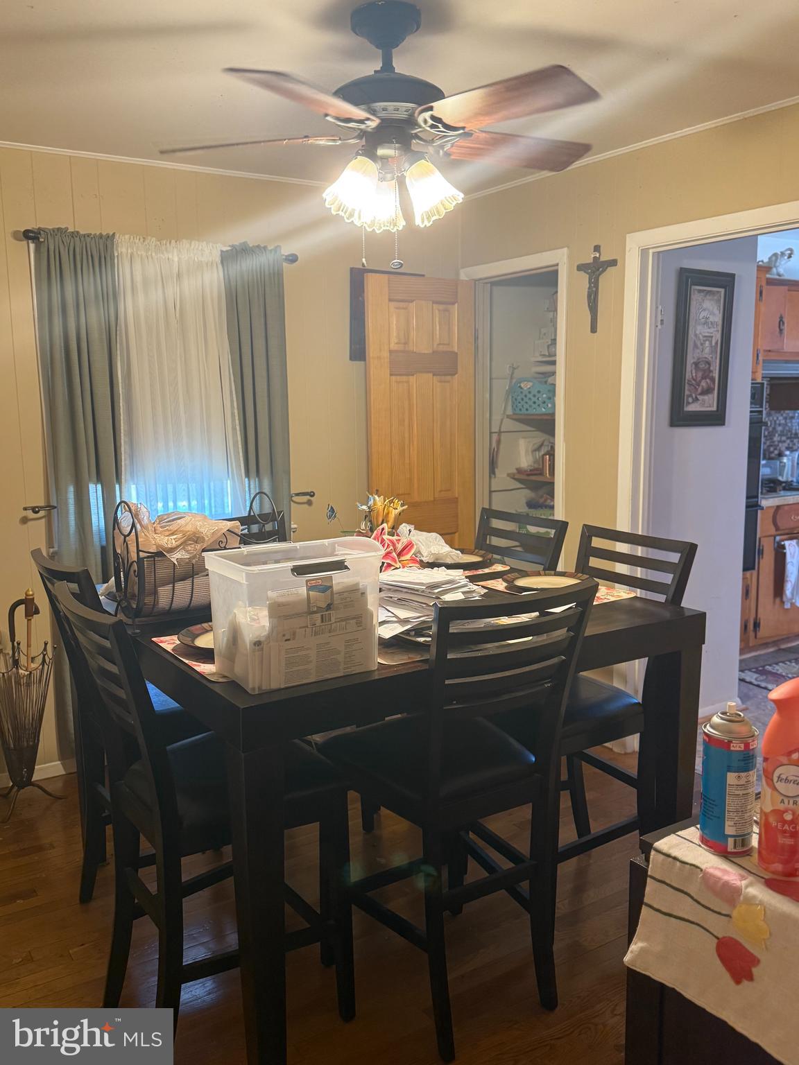 LANHAM WOODS - Residential