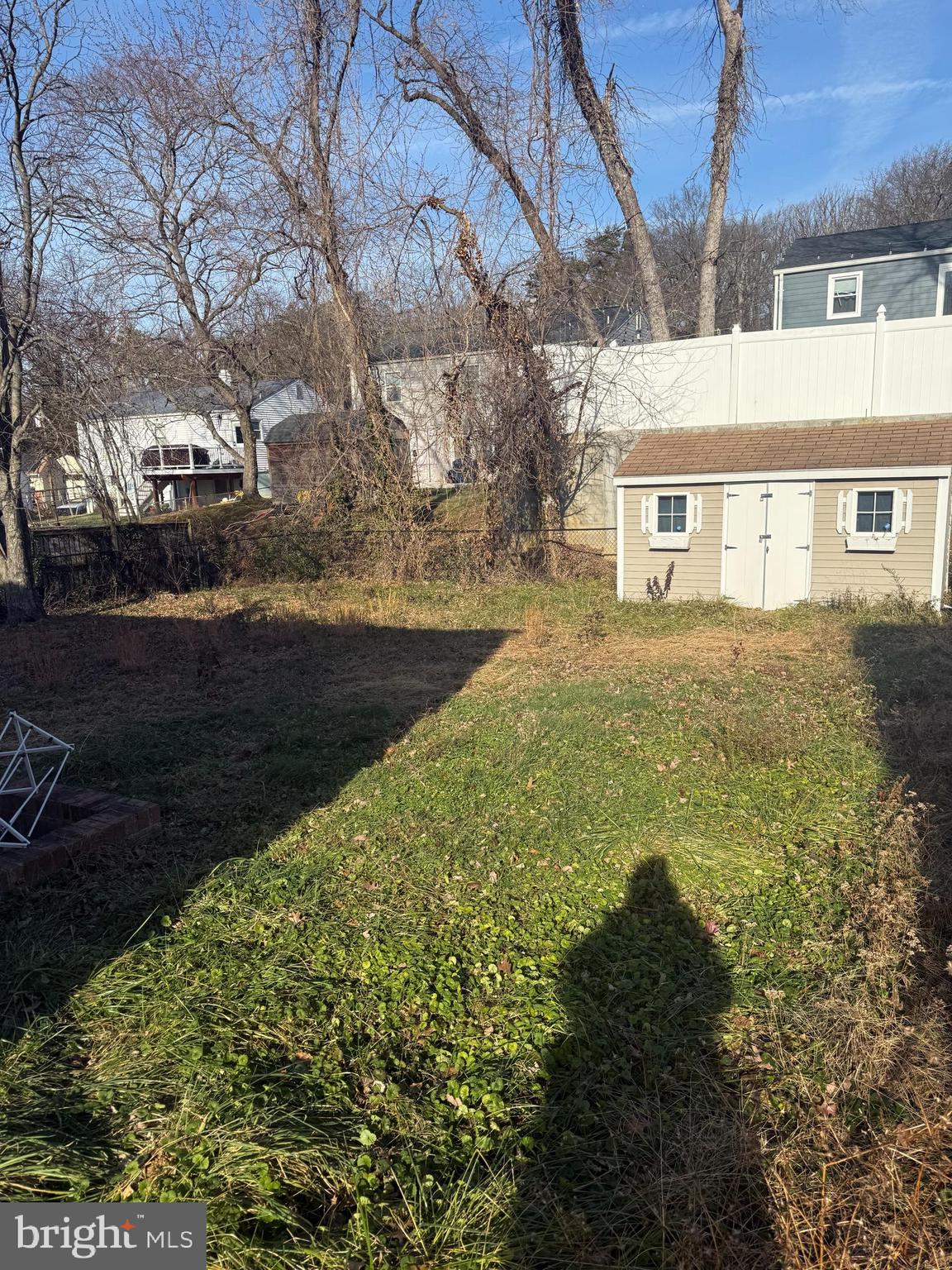 LANHAM WOODS - Residential