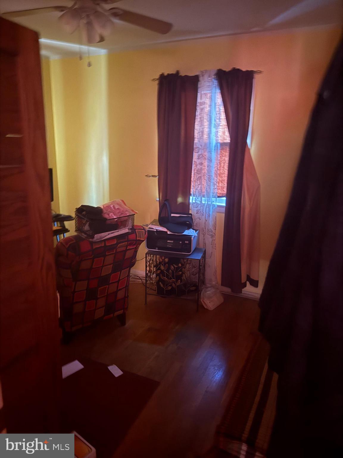 LANHAM WOODS - Residential