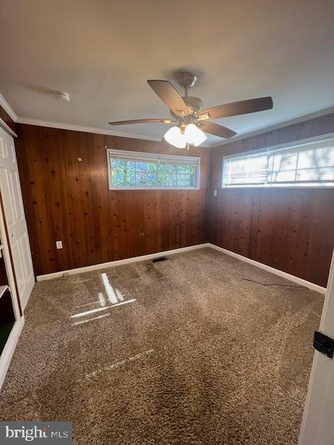 HOLIDAY BEACH - Residential Lease