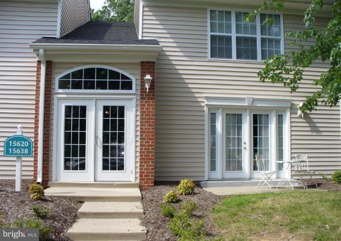 Quaint two bedroom, 1.5 bath condo on patio level! Tile kitchen floor, granite counter tops, and all stainless steel appliances. Conveniently located near I-95, VRE, shopping, and restaurants. Water and trash included in owner-paid HOA dues. Unit comes with separate locked storage area.