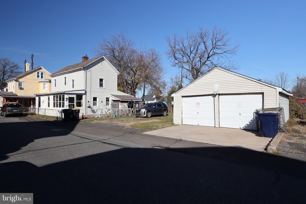 Photo of 732 Brown Street, BRISTOL, PA 19007 (MLS # PABU2109966)