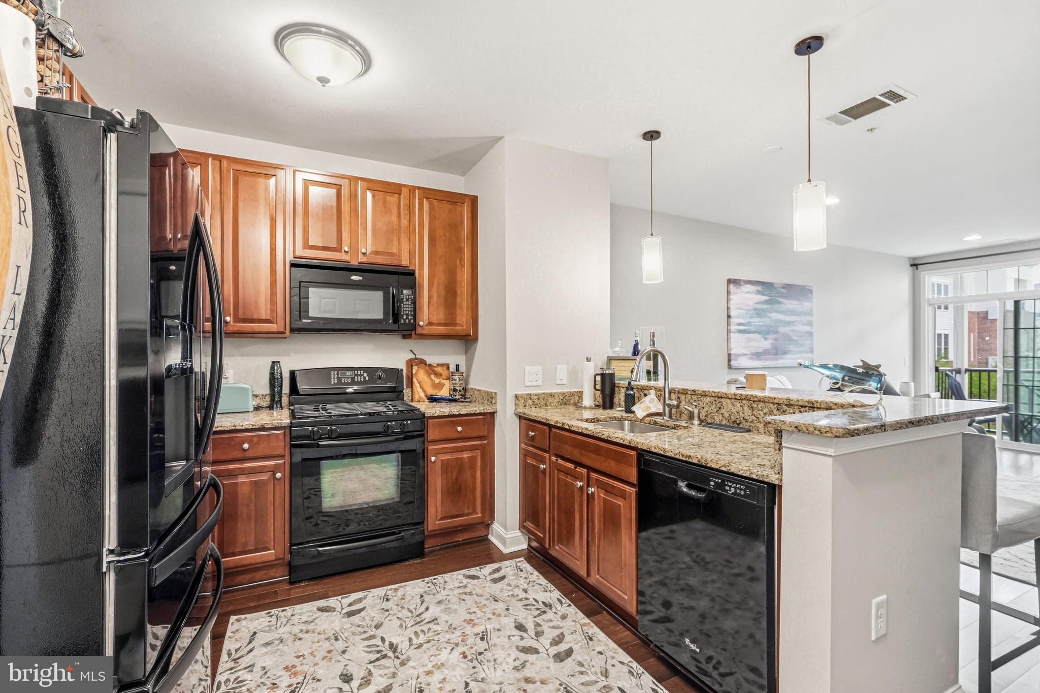 THE GRANDE AT RIVERVIEW - Residential