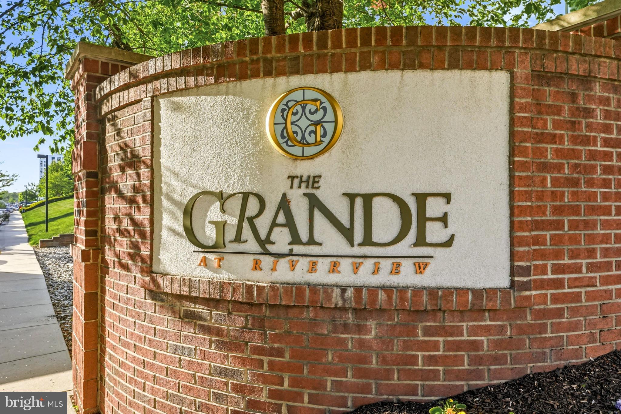 200 W ELM STREET 1327