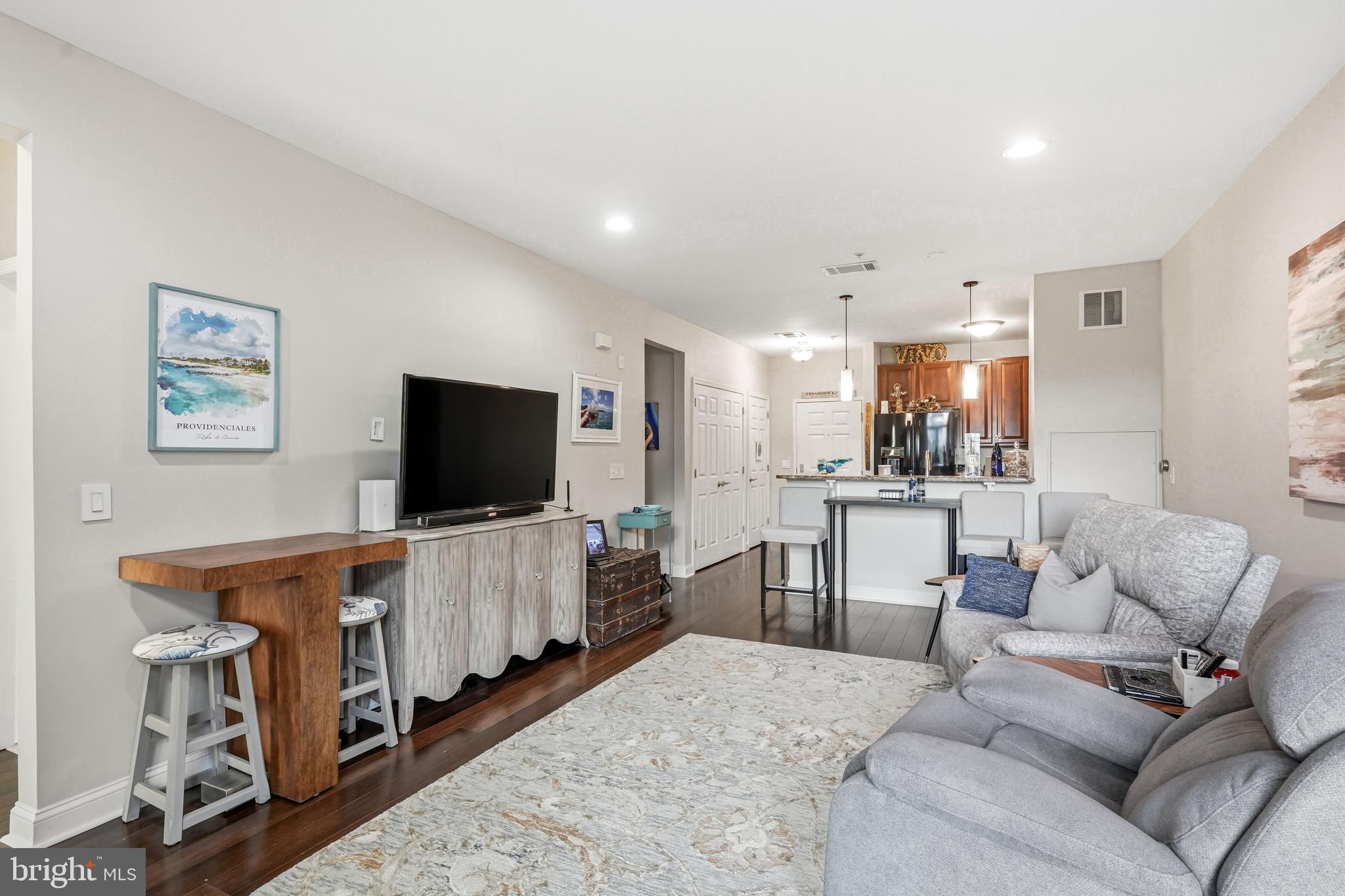 THE GRANDE AT RIVERVIEW - Residential