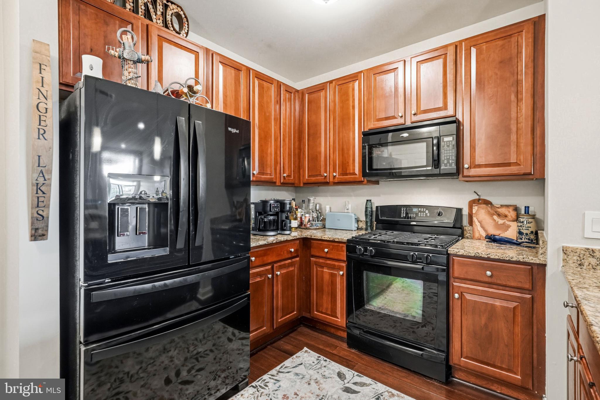 THE GRANDE AT RIVERVIEW - Residential