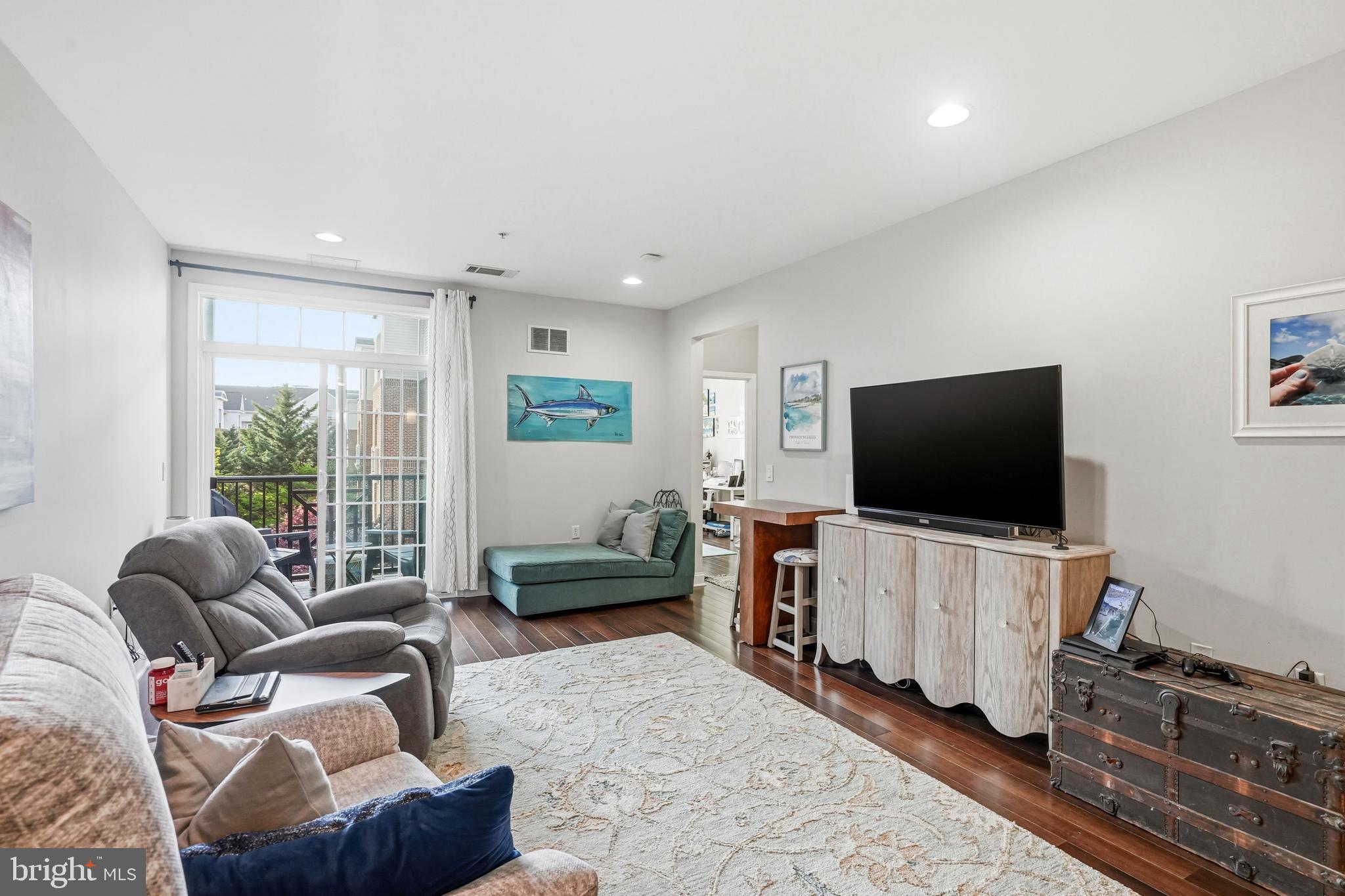 THE GRANDE AT RIVERVIEW - Residential