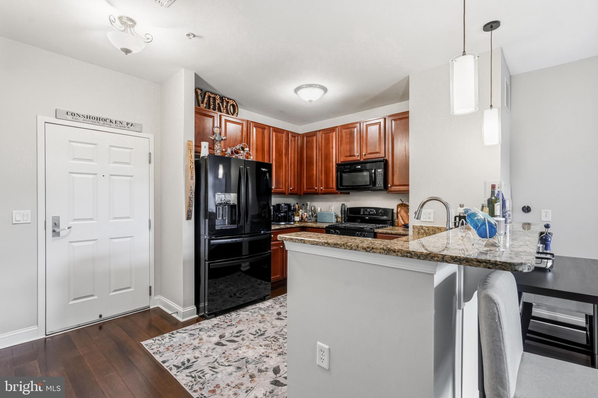 THE GRANDE AT RIVERVIEW - Residential