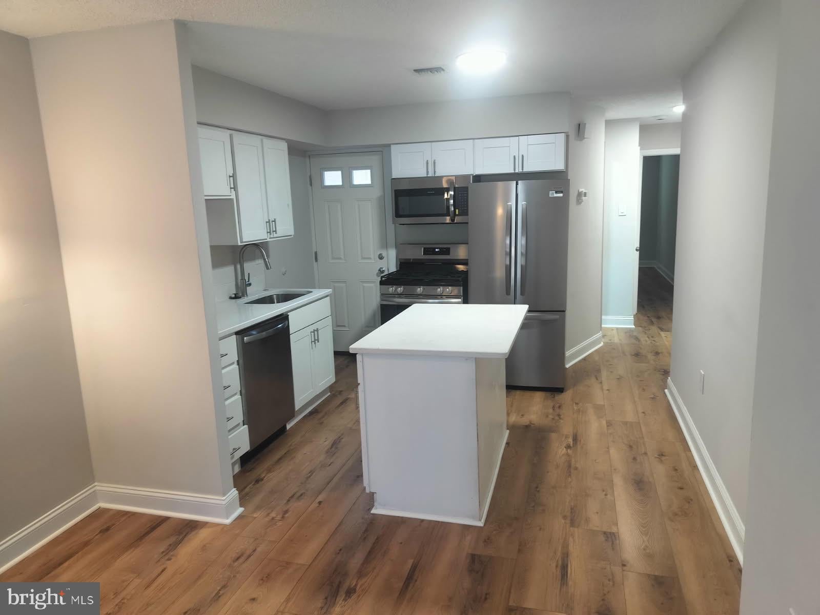 934 W PORTER STREET 1
